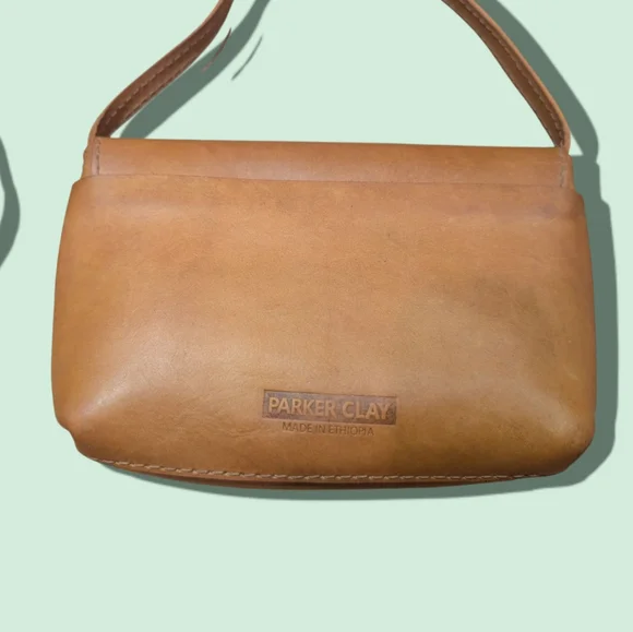 Parker Clay Everly Crossbody - Picture 3 of 8